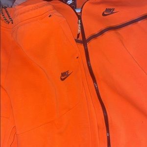Nike tech fit (orange)